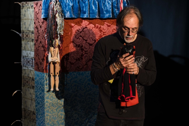 Foto di Seminario: Burattini e marionette